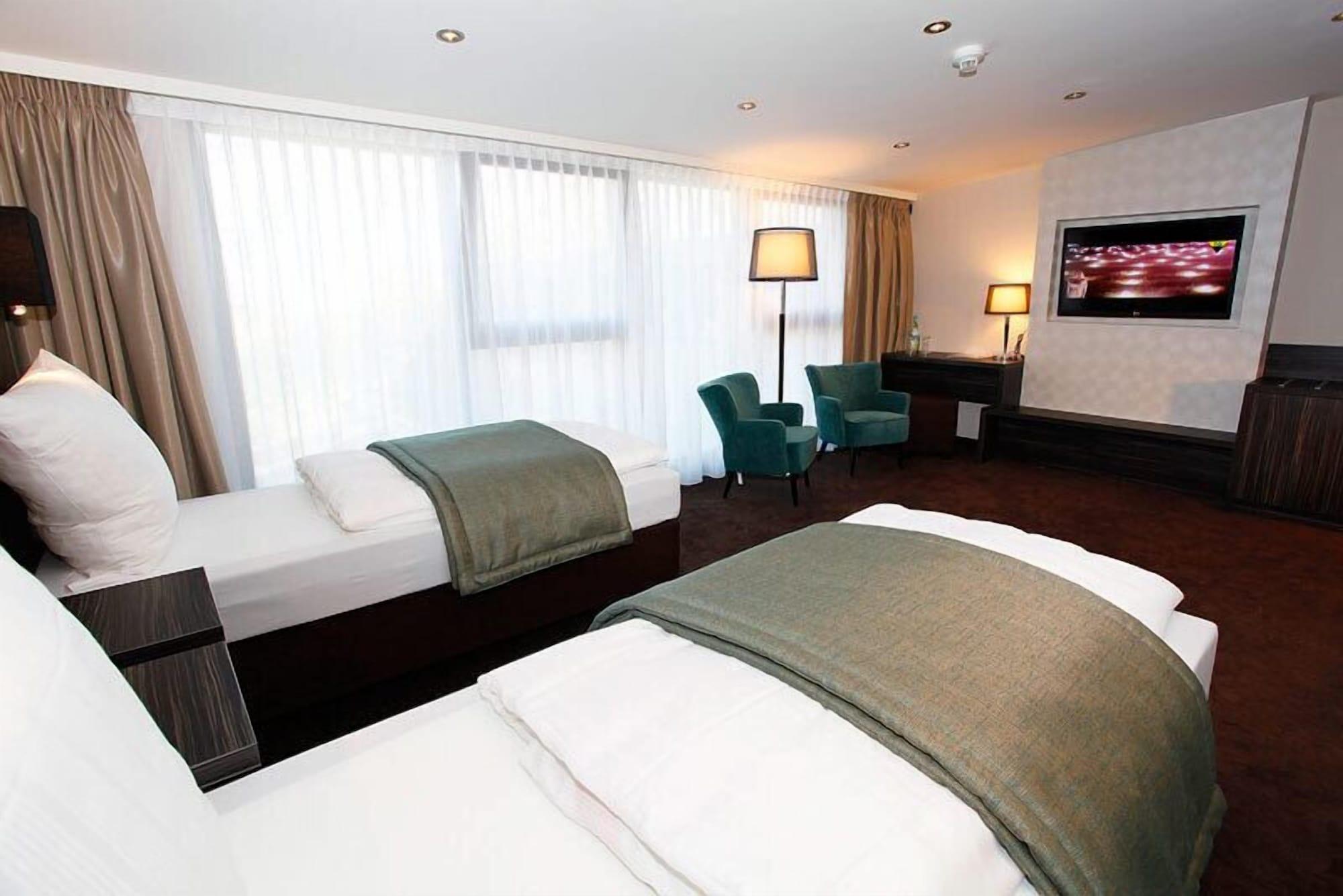 Centro Hotel Ayun Köln Ngoại thất bức ảnh