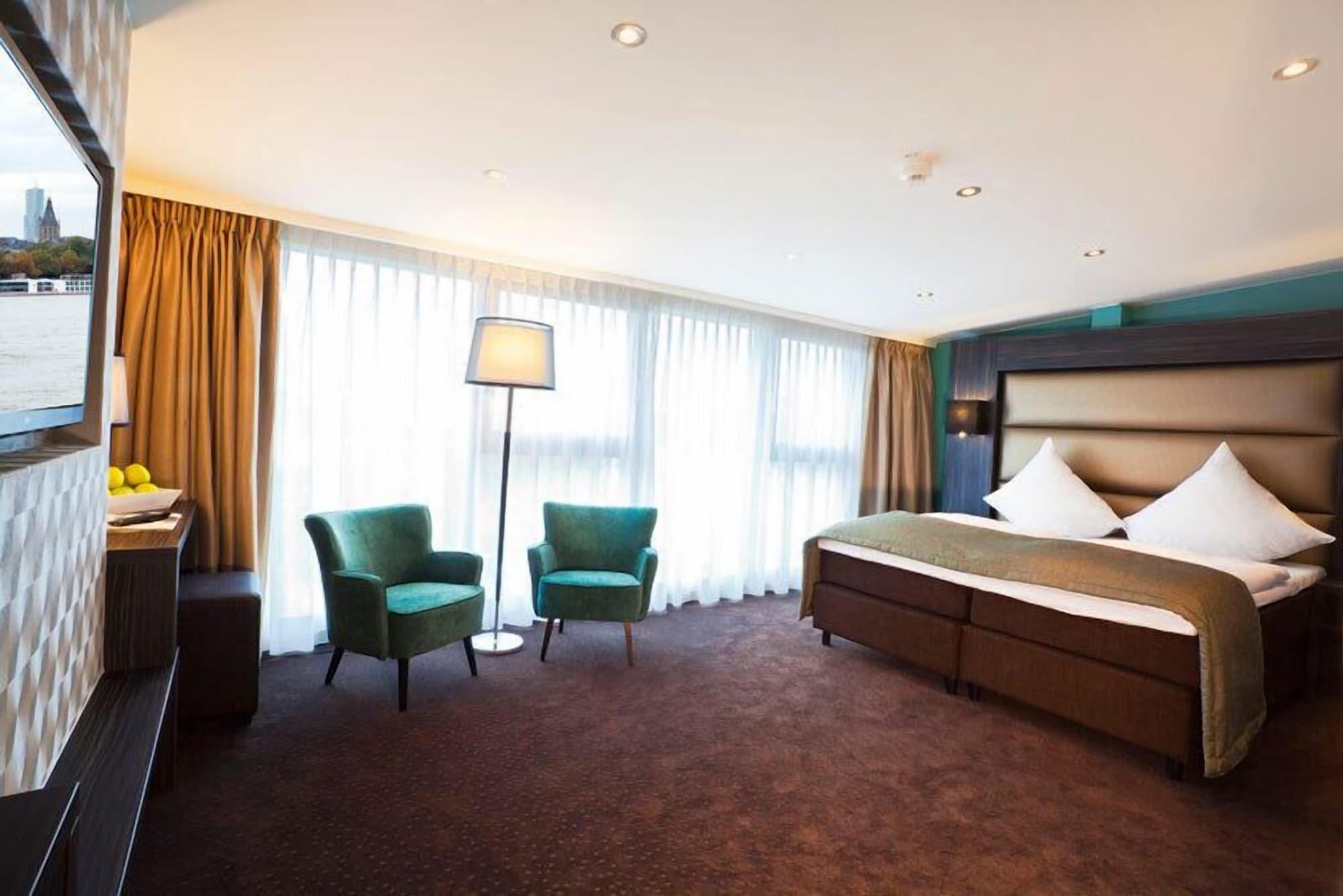 Centro Hotel Ayun Köln Ngoại thất bức ảnh